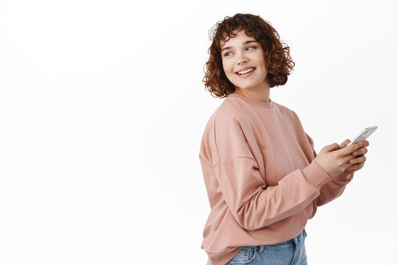 jovem-estudando-para-enem-com-app-de-celular-ia