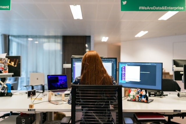 empresas-necessitam-de-analise-e-desenvolvimento-de-sistemas