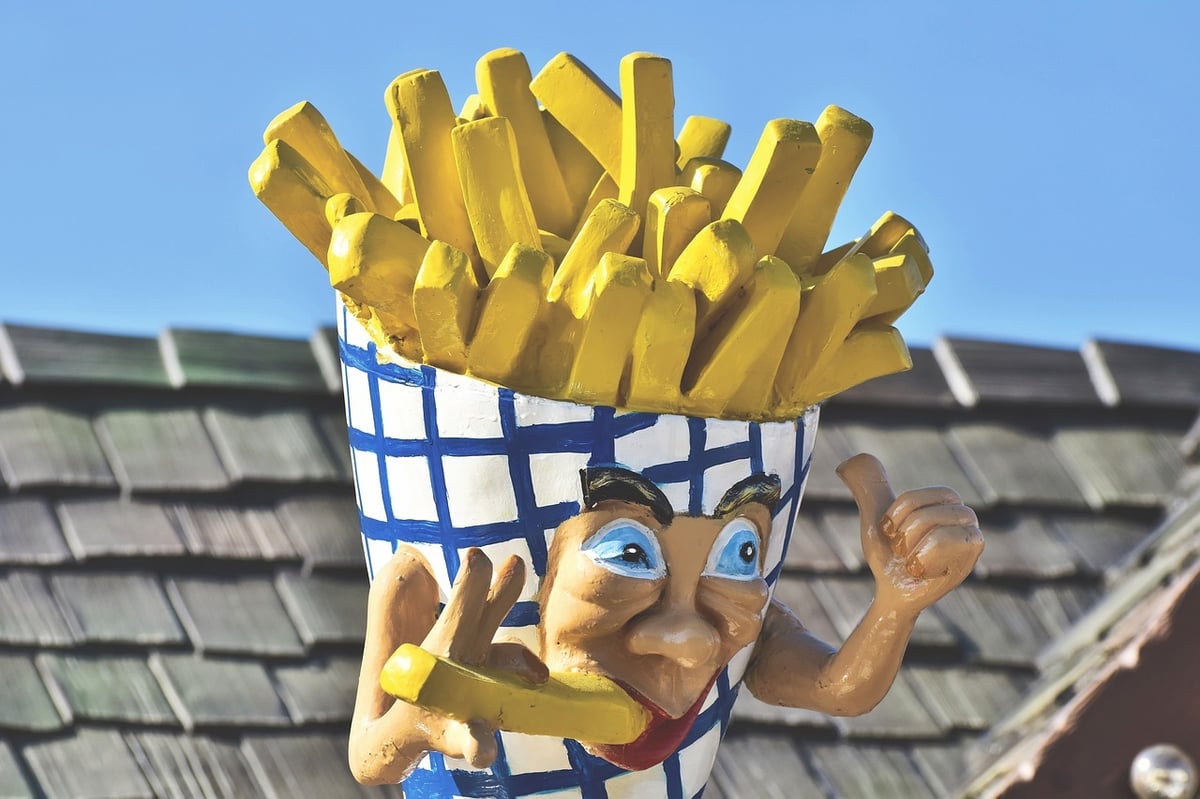 batata frita em escultura