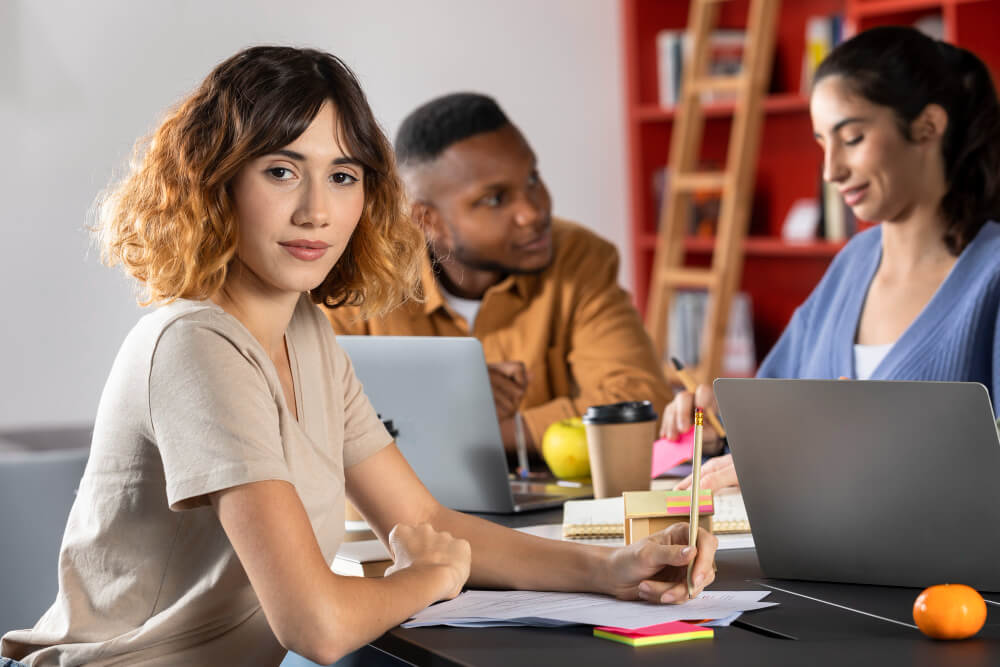 Faculdade de Marketing ou curso livre: o que você aprende com cada um?