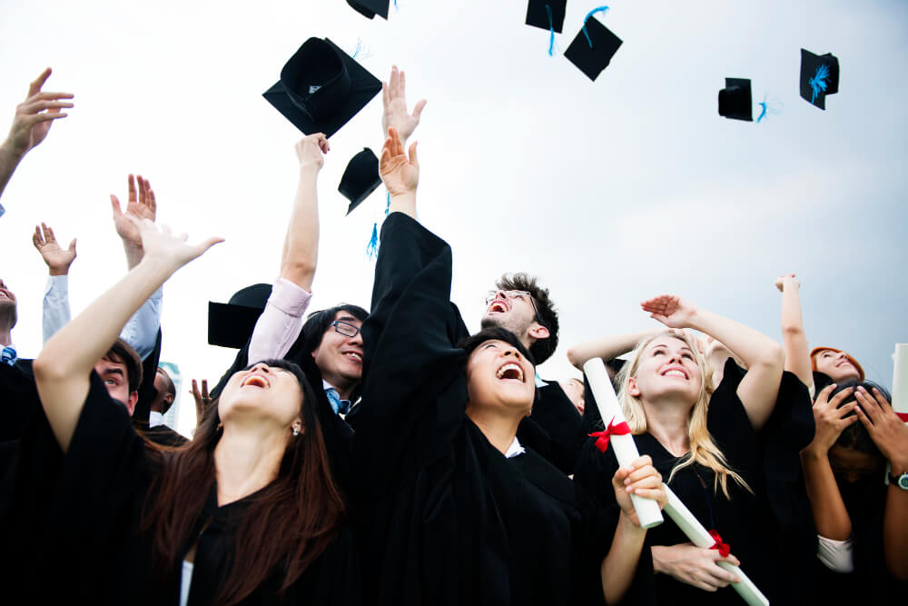 Segunda graduação vs. Pós: qual a melhor escolha?