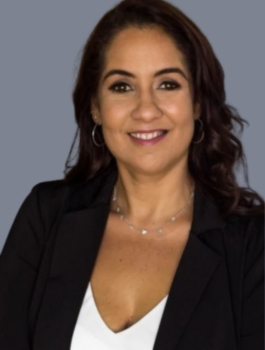 Cinthia Meireles 