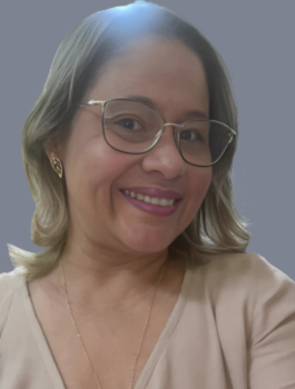 Lourivania Prado